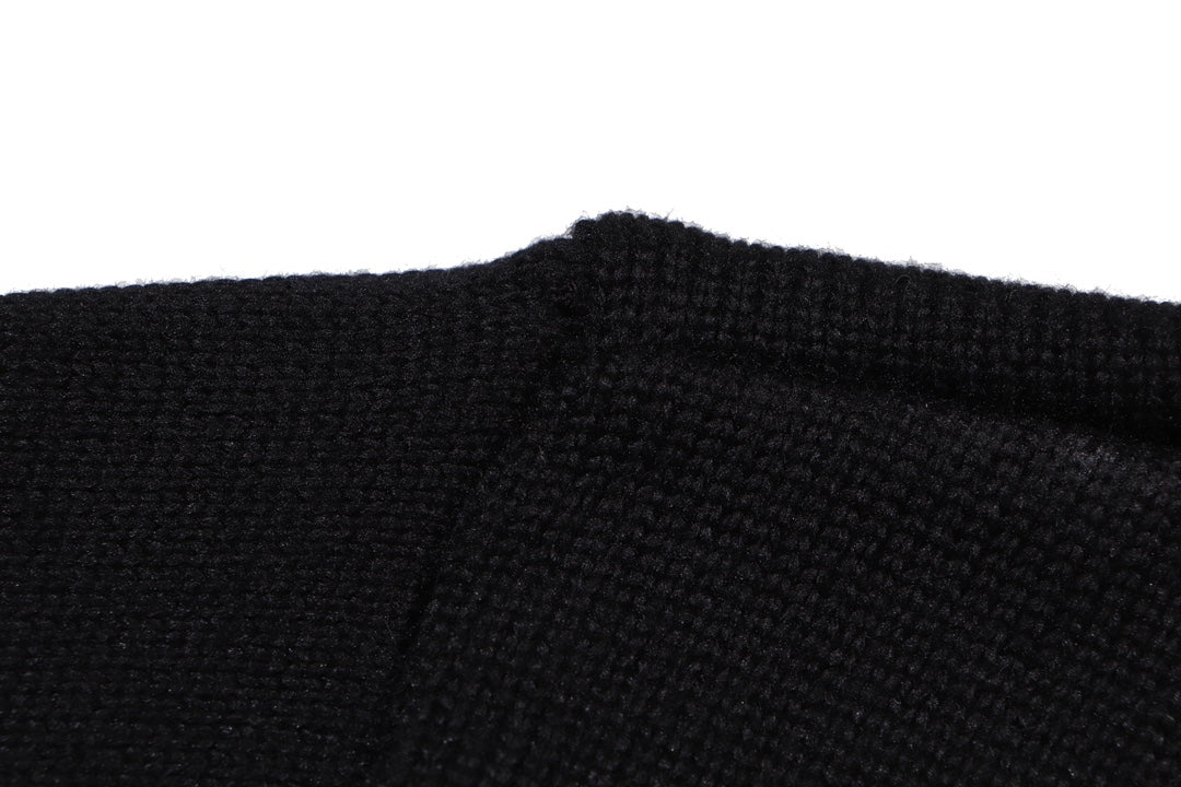 Amiri Men's Black Crew Neck Knitted Sweater With Artistic Brand Slogan