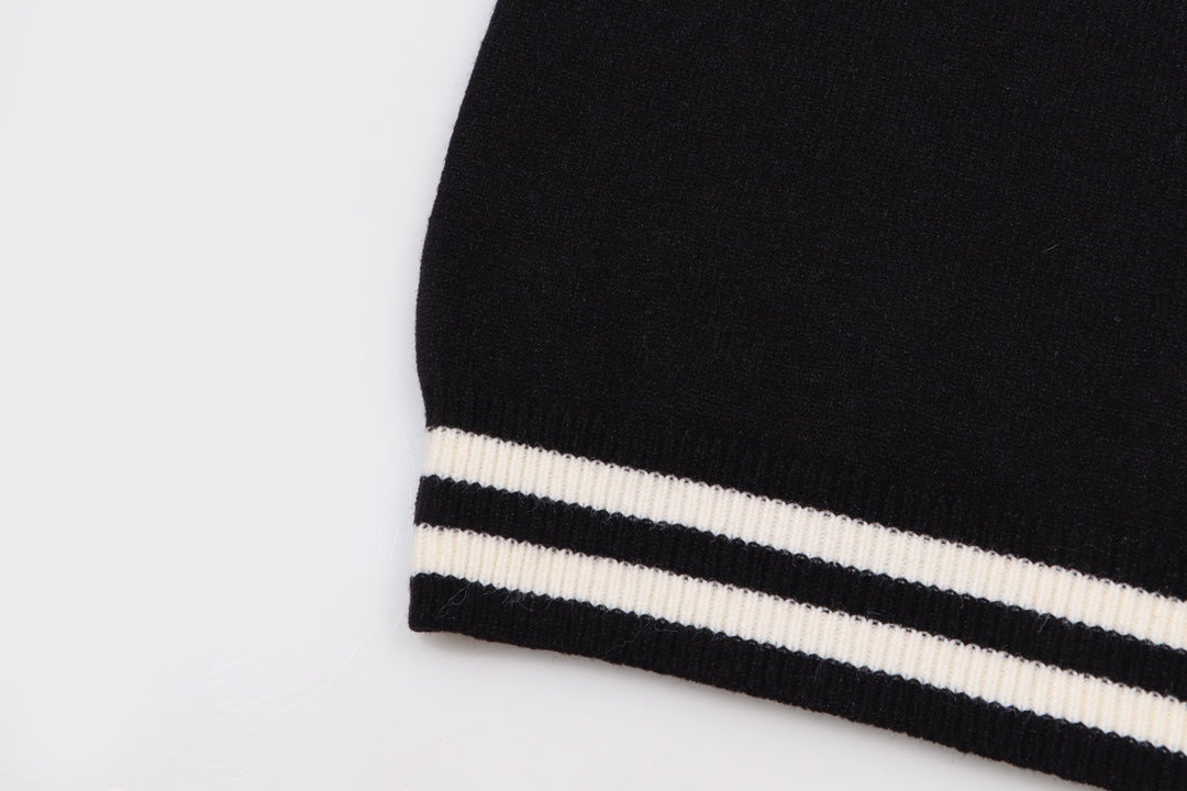 Balmain Black And White Crew Neck Sweater With Brand Logo