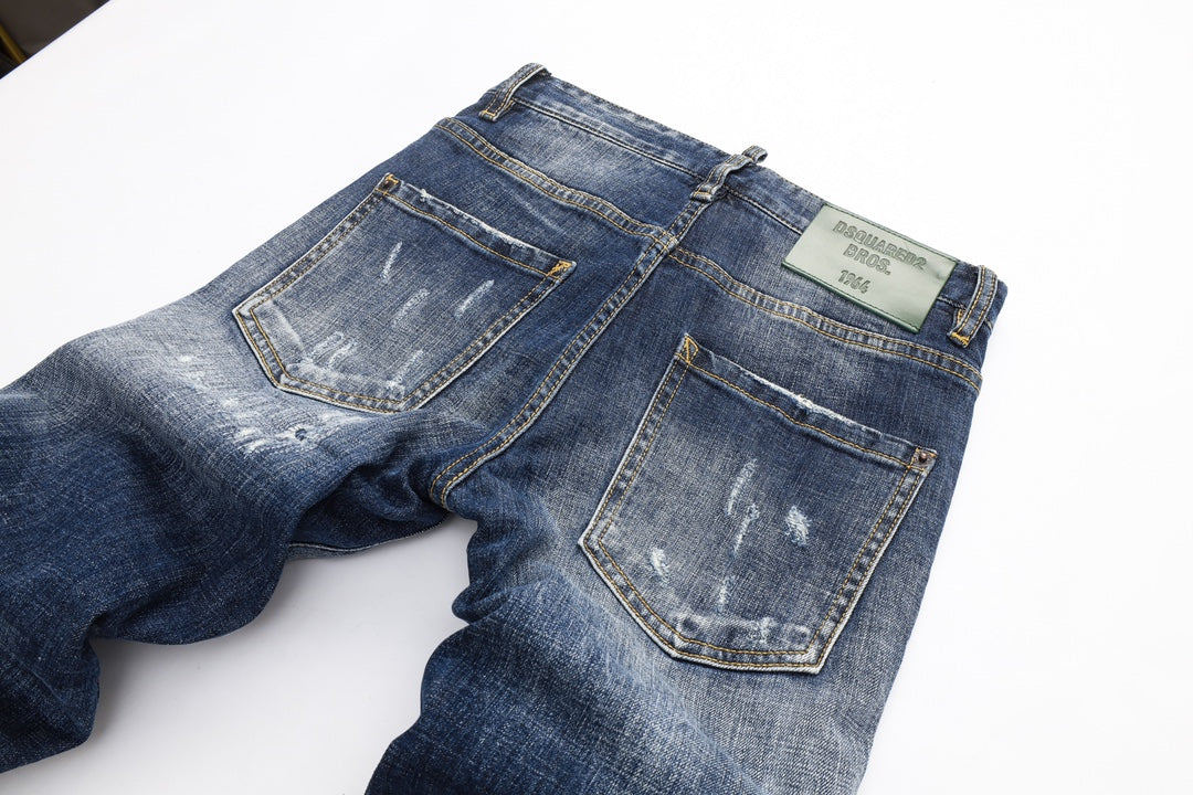 Stylish Dsquared2 Distressed Denim Jeans for Men with Vintage Wash and Ripped Details