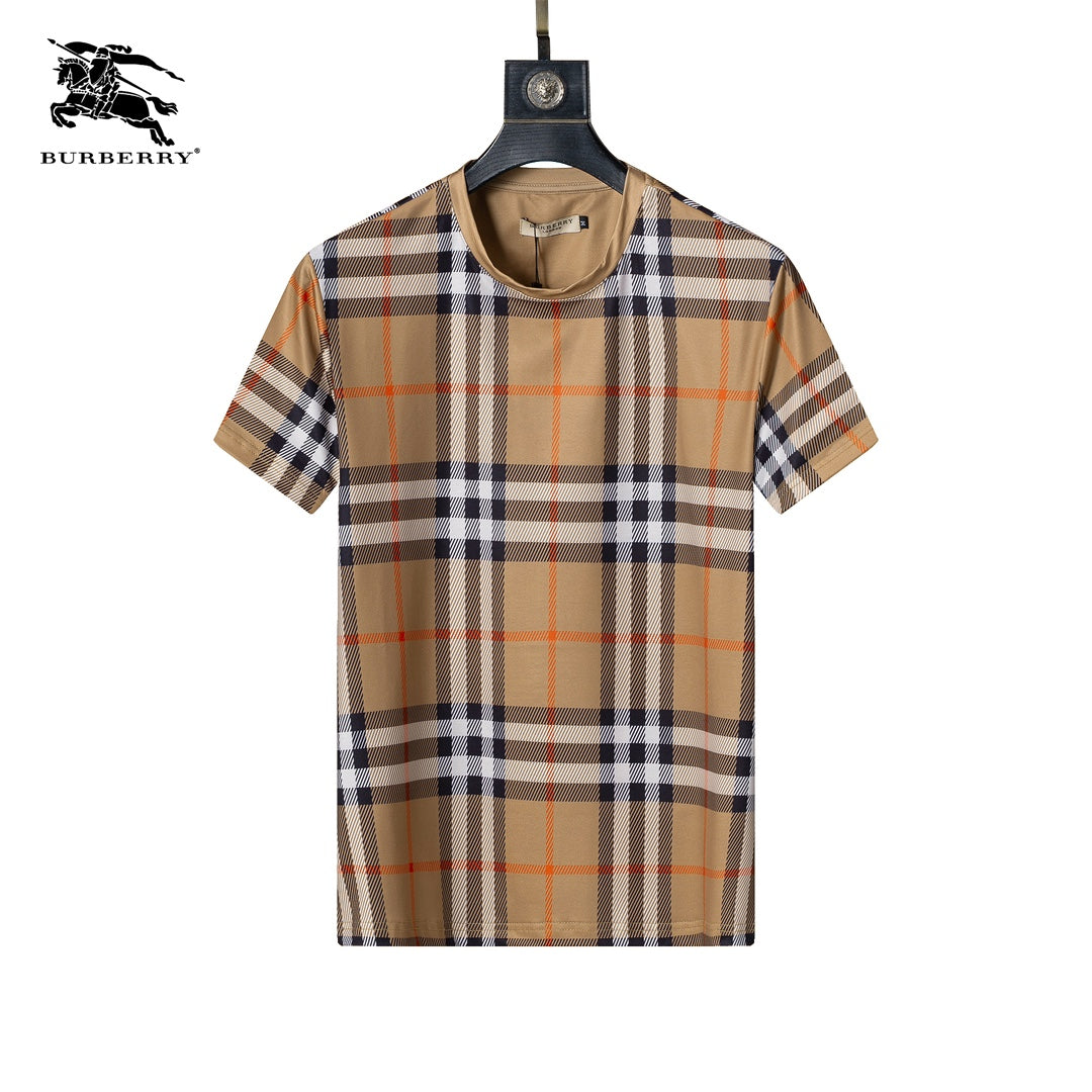 Burberry Men's Beige Plaid Short - Sleeve And Shorts Tracksuit