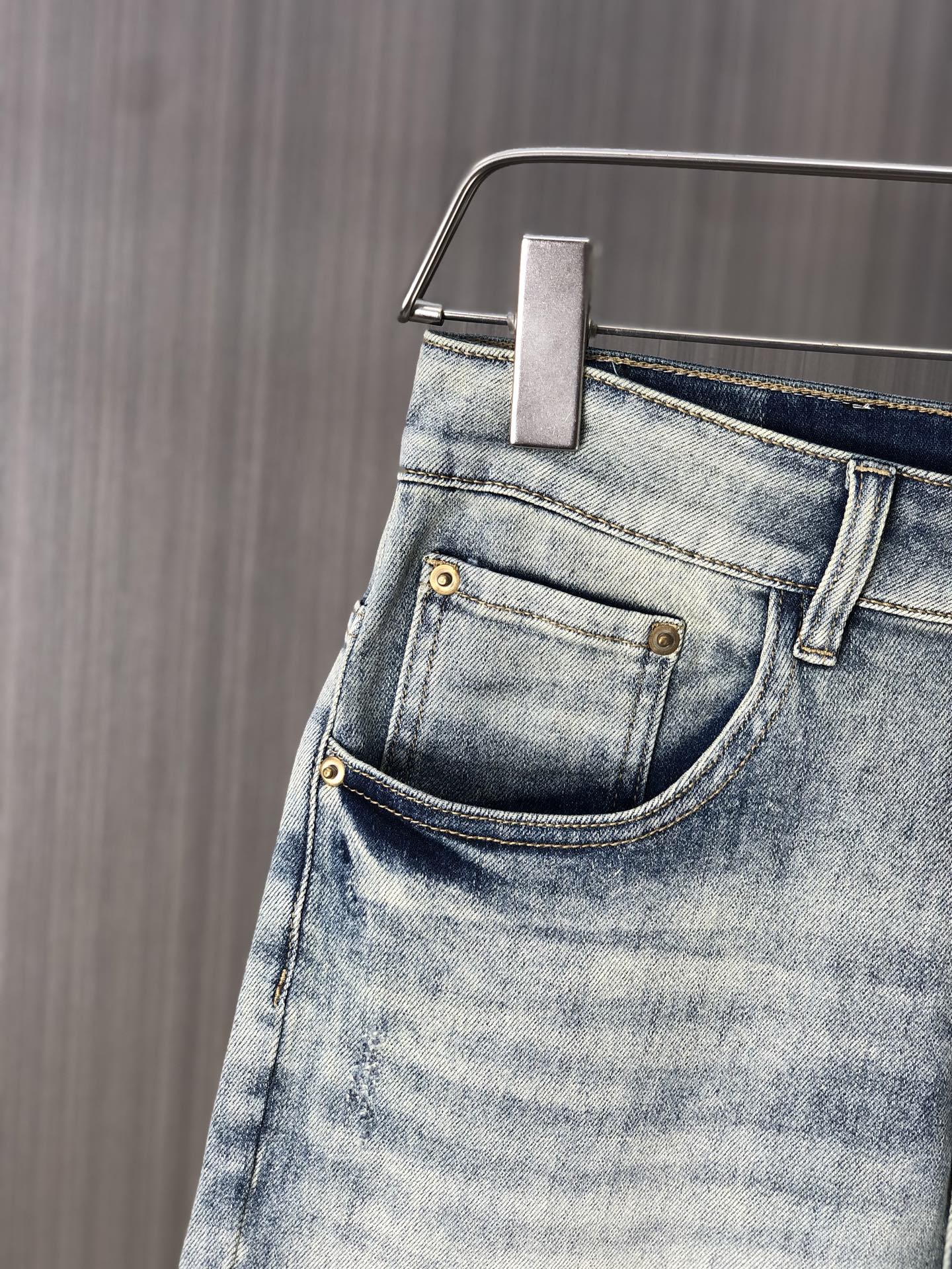 Burberry Men's Light Blue Distressed Denim Shorts With Classic Style