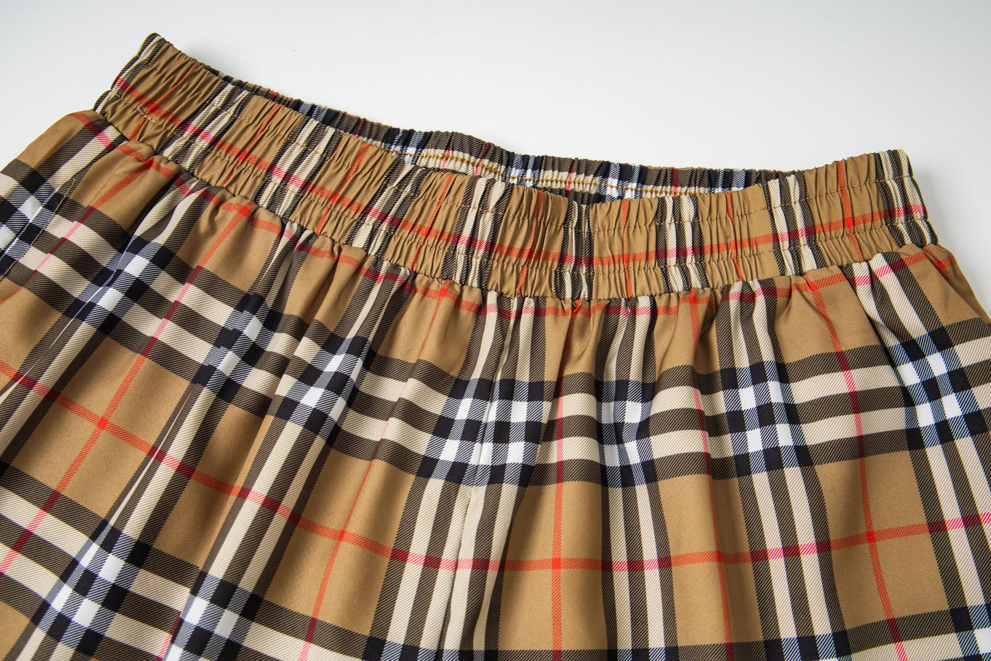 Burberry Men's Beige Checkered Elastic - Waist Shorts For Summer