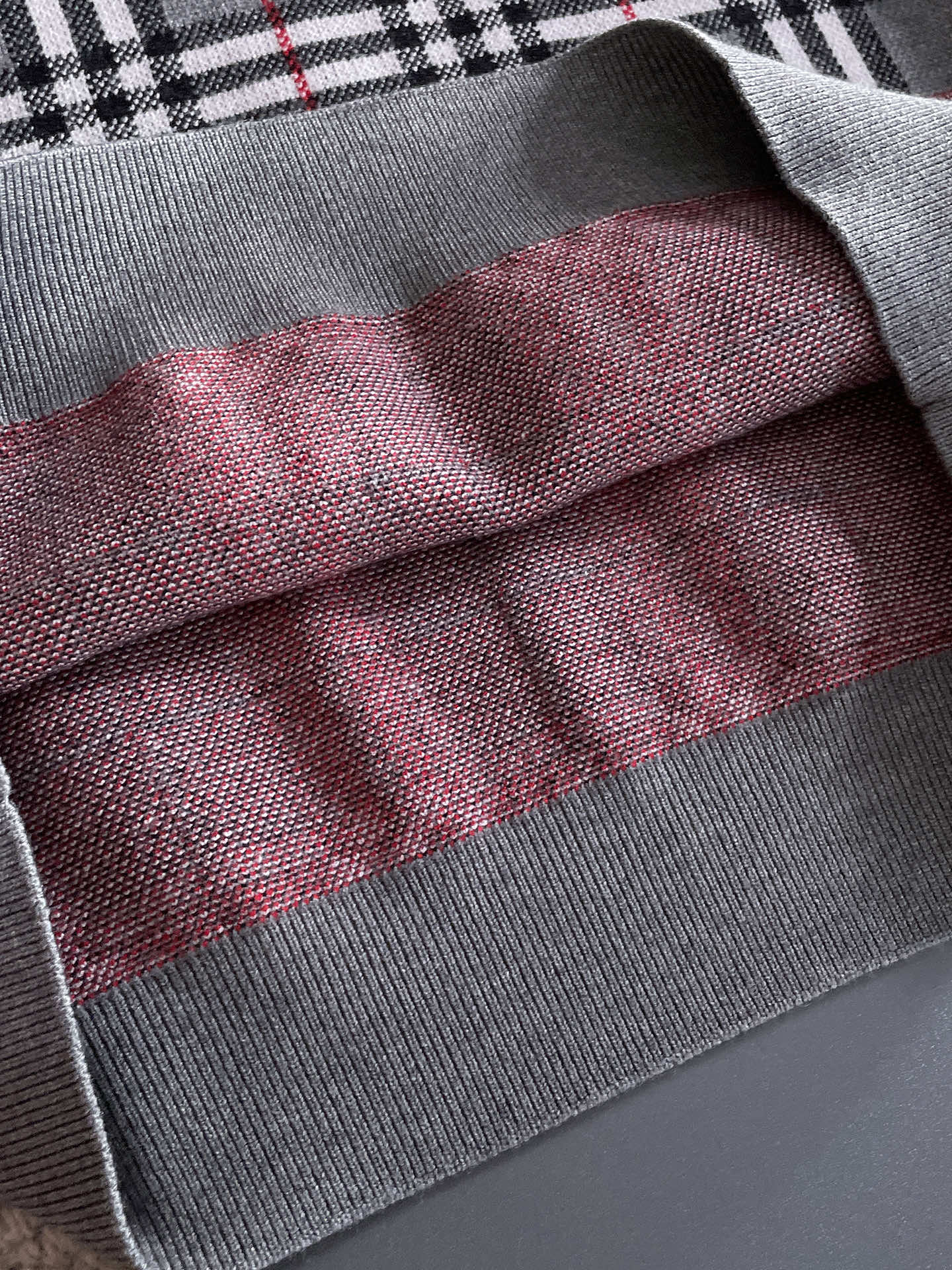 Burberry Men's Checkered Crew Neck Knitted Sweater With Brand Lettering