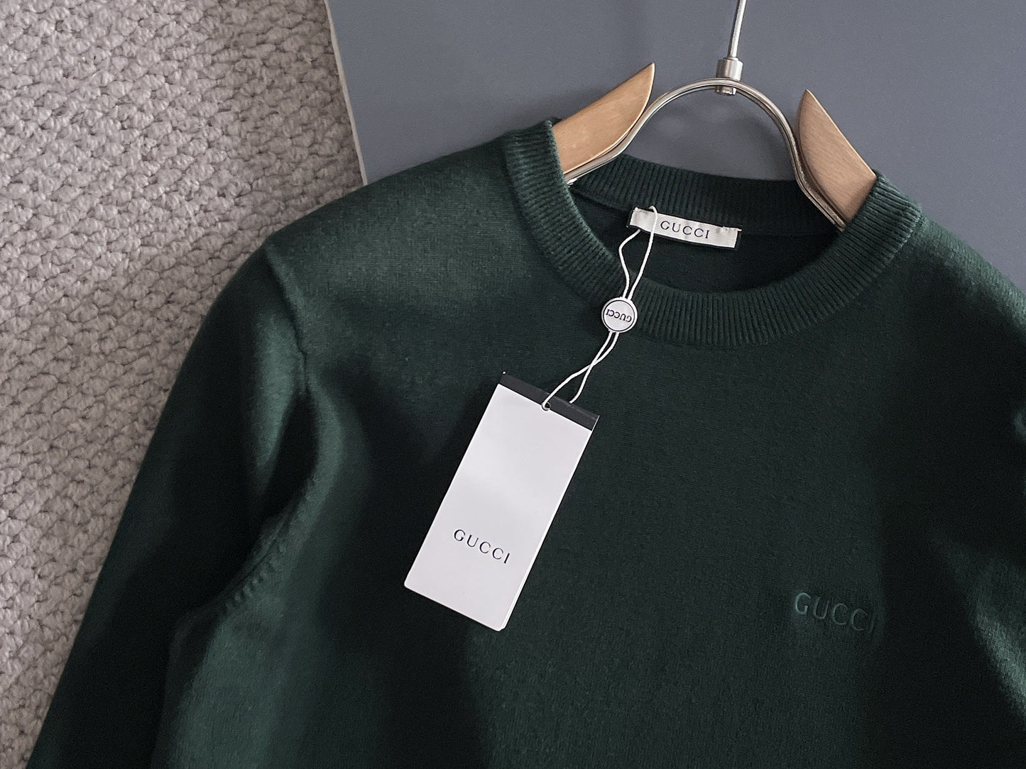 Gucci Men's Dark Green Crew Neck Knitted Sweater With Signature Details