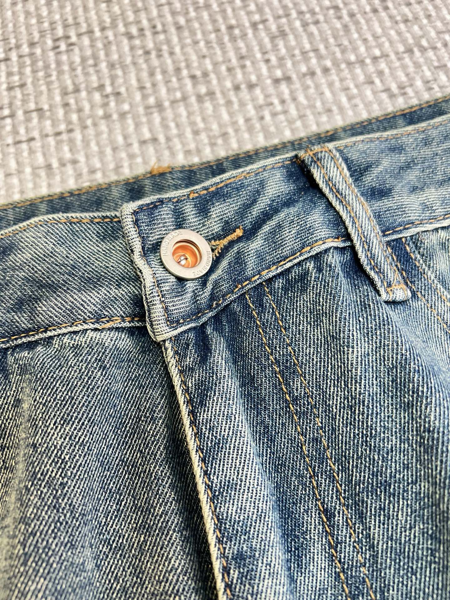 Burberry Men's Light Blue Denim Jeans With Brand Lettering