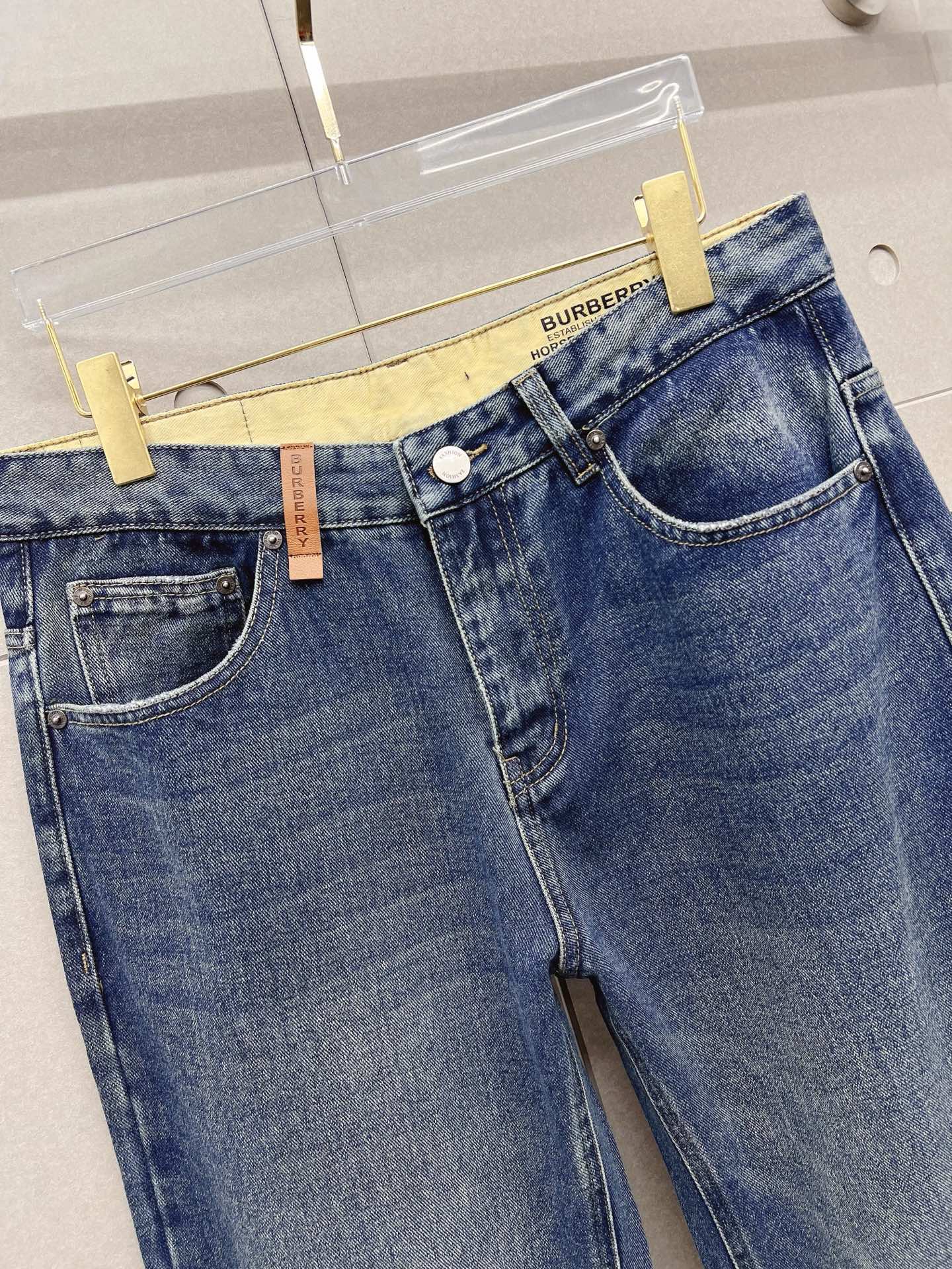 Burberry Men's Blue Denim Jeans With Classic Design