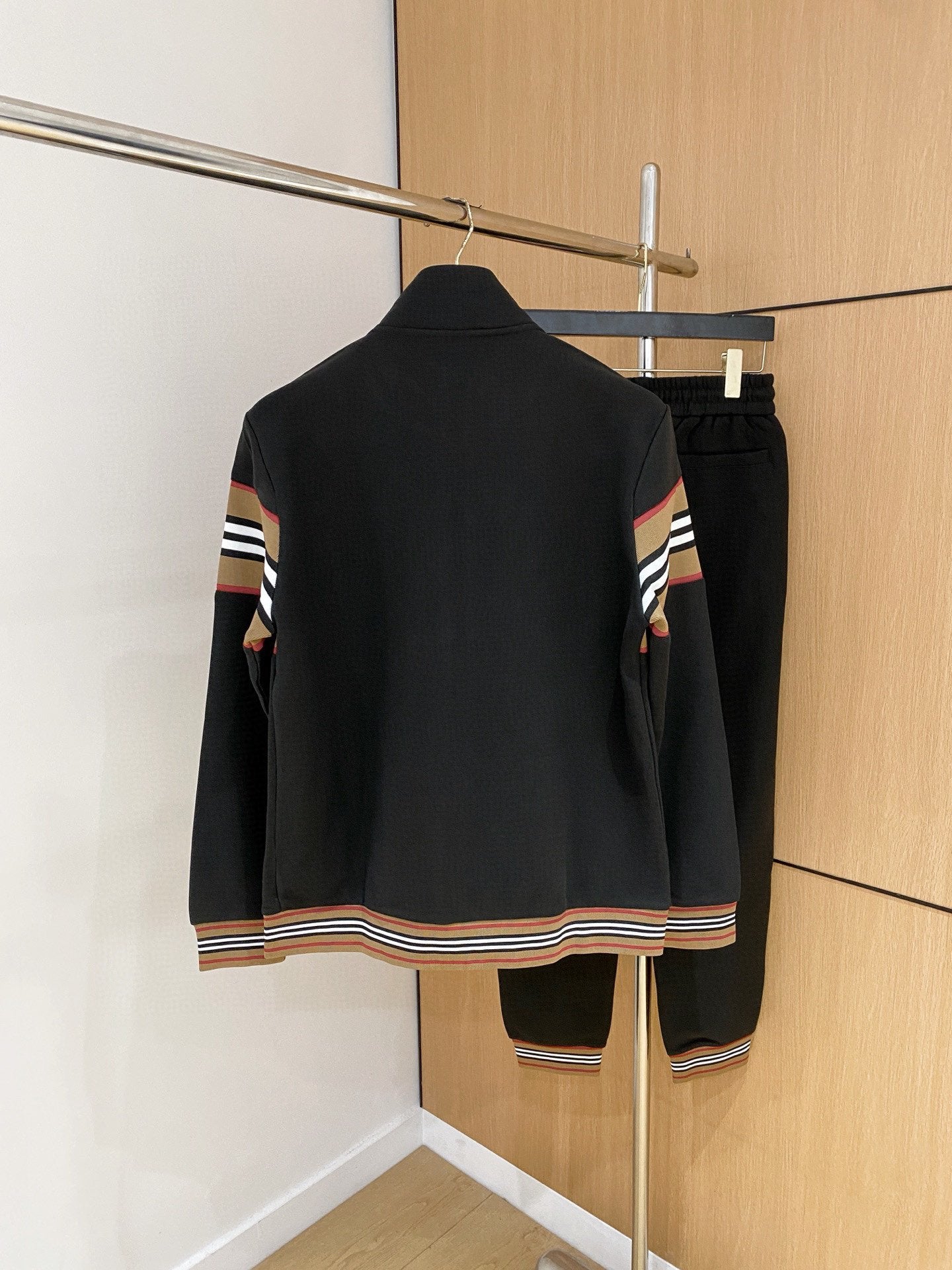 Burberry Men's Tracksuits With Iconic Stripes And Logo