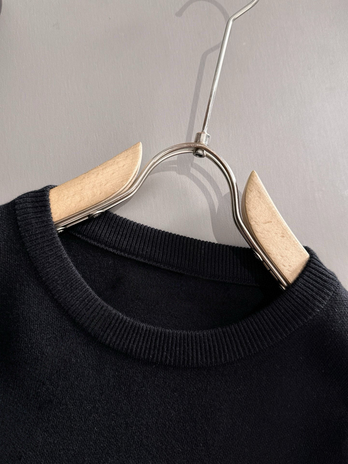 Prada Men's Black Crew Neck Knitted Sweater With Logo