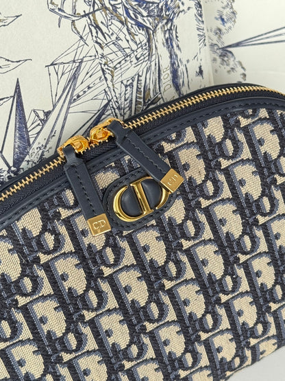 Elegant Dior Cosmetic Pouch With Signature Monogram And Gold - Tone Hardware m928