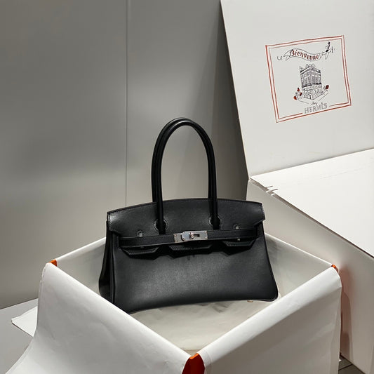 Timeless Hermès Birkin Bag in Classic Brown Leather with Silver Hardware 169