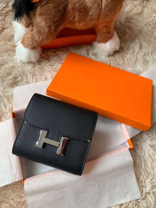 Elegant Brown Hermes Constance Wallet with Iconic H Buckle 1313