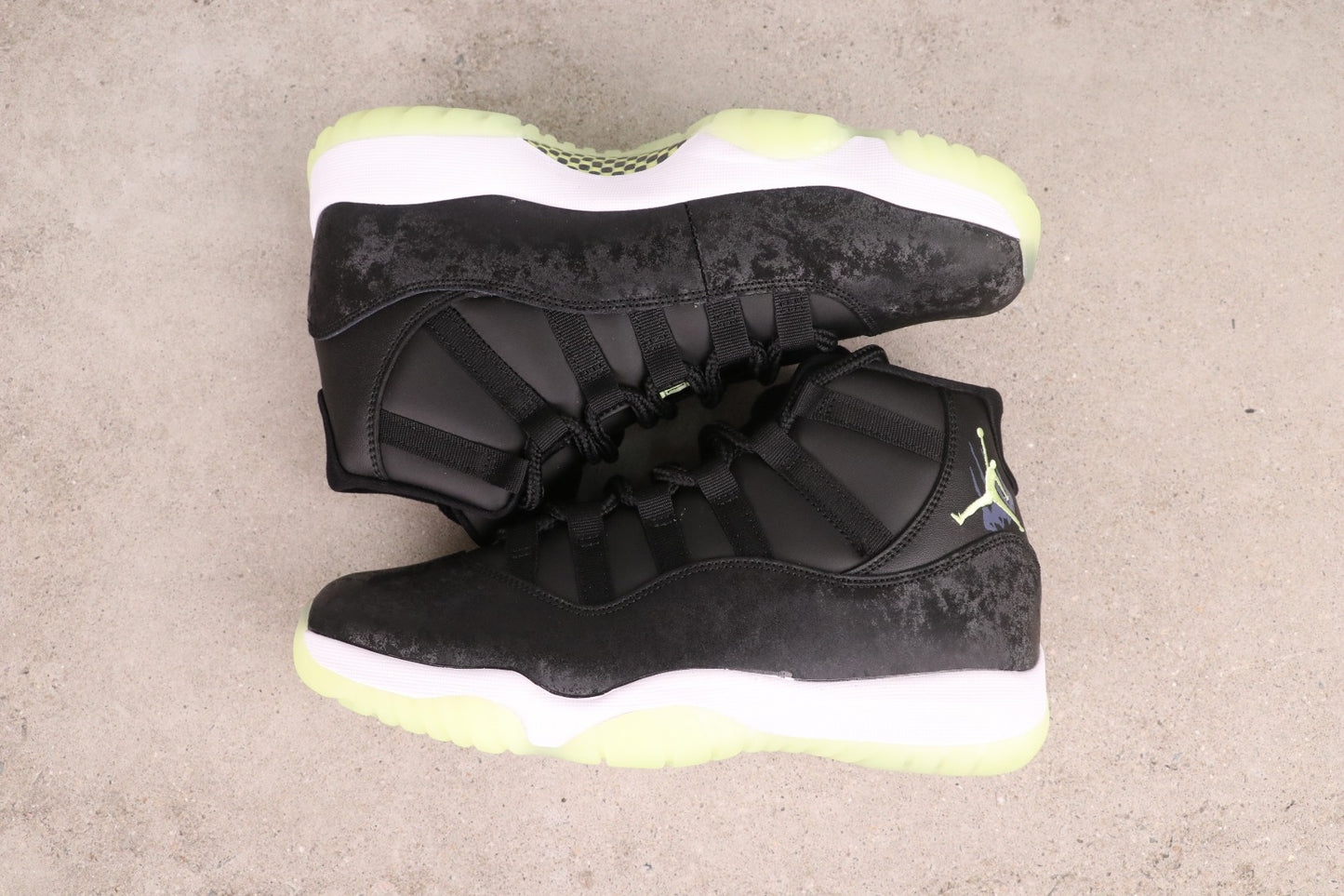 Air Jordan 1 Men's High-Top Basketball Sneakers Athletic Shoes