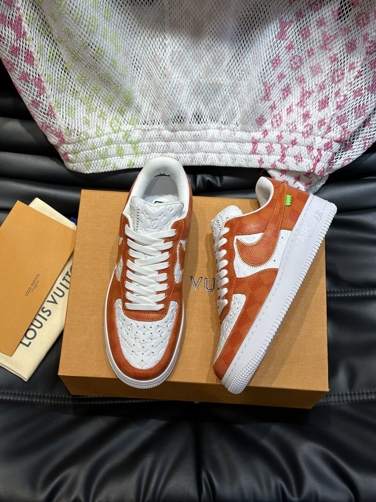 LV x Nike Collaborative Stylish And Comfortable Sneakers