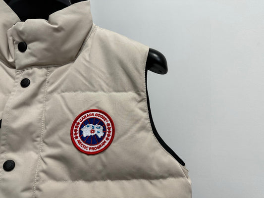 High Quality Canada Goose Down Vest For Warmth And Style