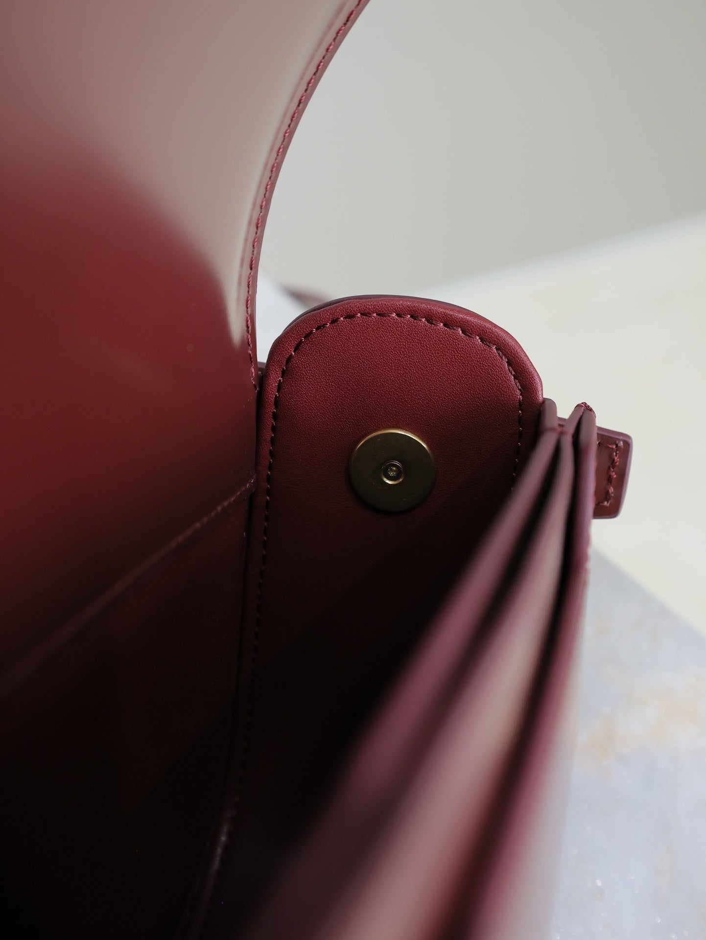 Stylish YSL VOLTAIRE Leather Handbag for Fashion - forward Looks 787671-1