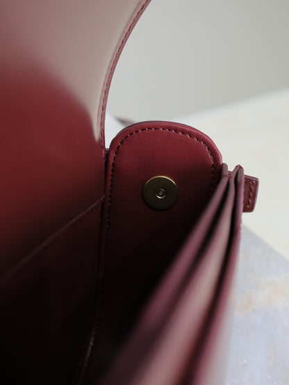 Stylish YSL VOLTAIRE Leather Handbag for Fashion - forward Looks 787671-1