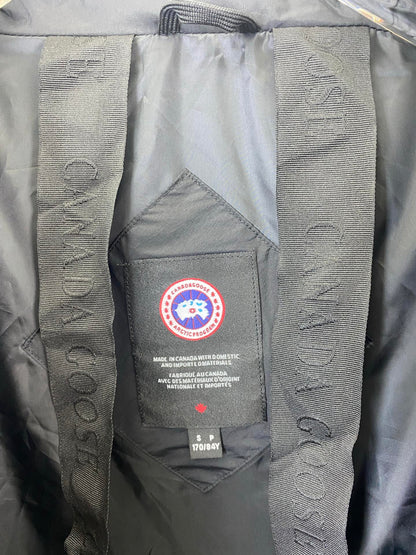 Chic Women's Canada Goose Grandview Puffer Jacket for Winter Chicness