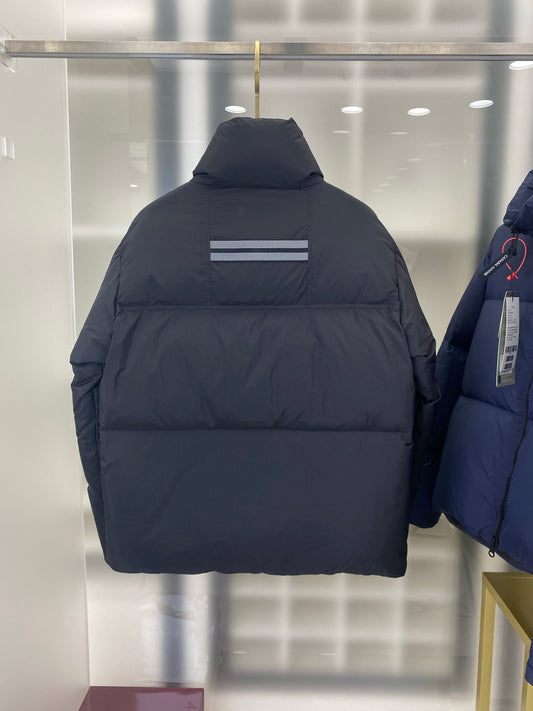 Chic Women's Canada Goose Grandview Puffer Jacket for Winter Chicness