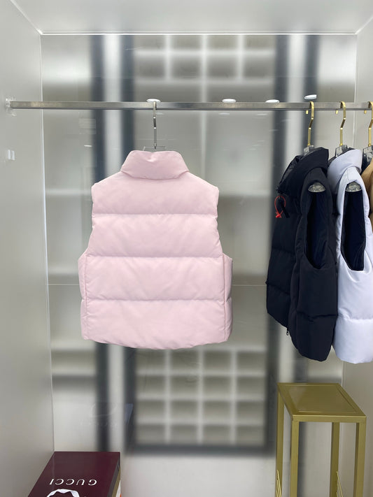 Women's Pink Canada Goose Style Down Vest: Fashionable Winter Essential