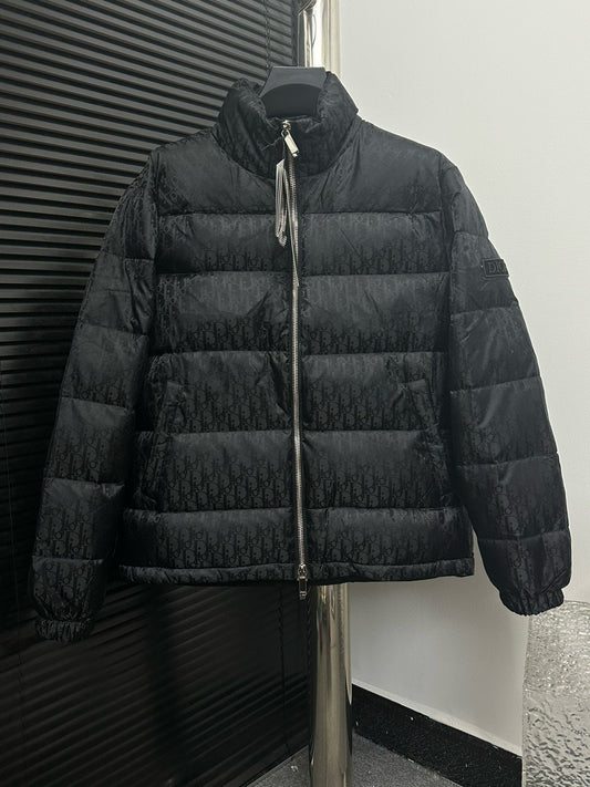 Stylish Black Dior Puffer Jacket For Cold - Weather Elegance