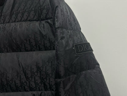 Stylish Black Dior Puffer Jacket For Cold - Weather Elegance