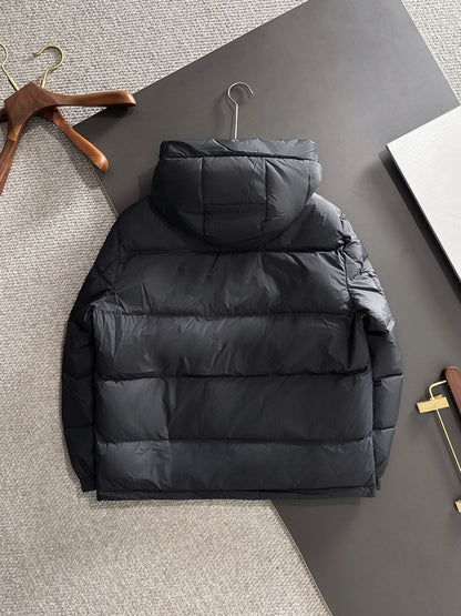 Gucci Black Hooded Down Jacket With Brand Logo Stripe