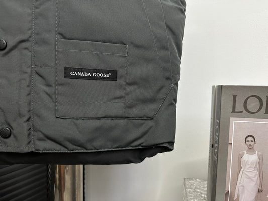 Canada Goose Dark Gray Down Vest: Stylish Warmth For Winter
