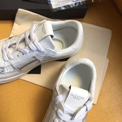 Valentino Unisex Sneakers VLTN Logo Luxury Fashion Sneakers