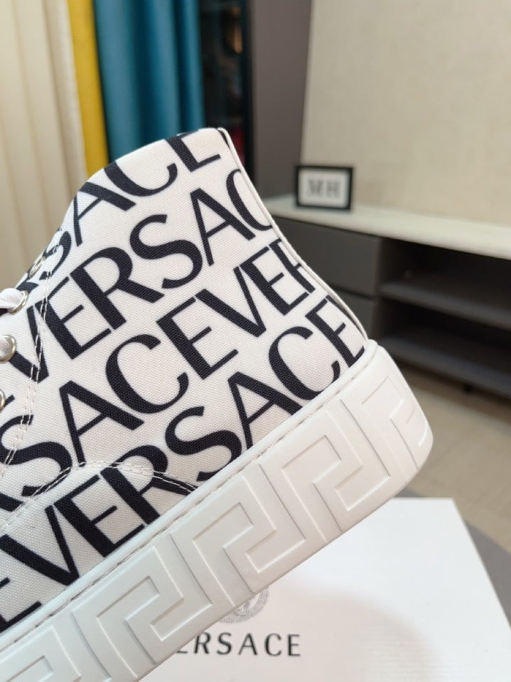 Versace Men's High-Top Sneakers - Luxury Designer Athletic Footwear with Baroque Print & Greek Key