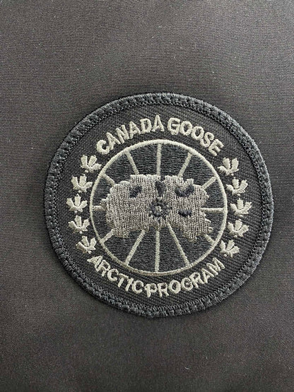 Women's Black Canada Goose Style Down Vest: Classic Winter Warmth