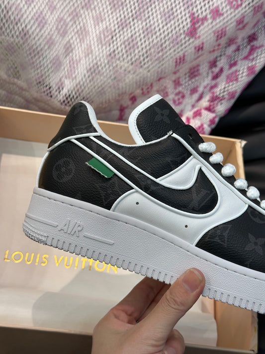 LV x Nike Collaborative Stylish And Comfortable Sneakers