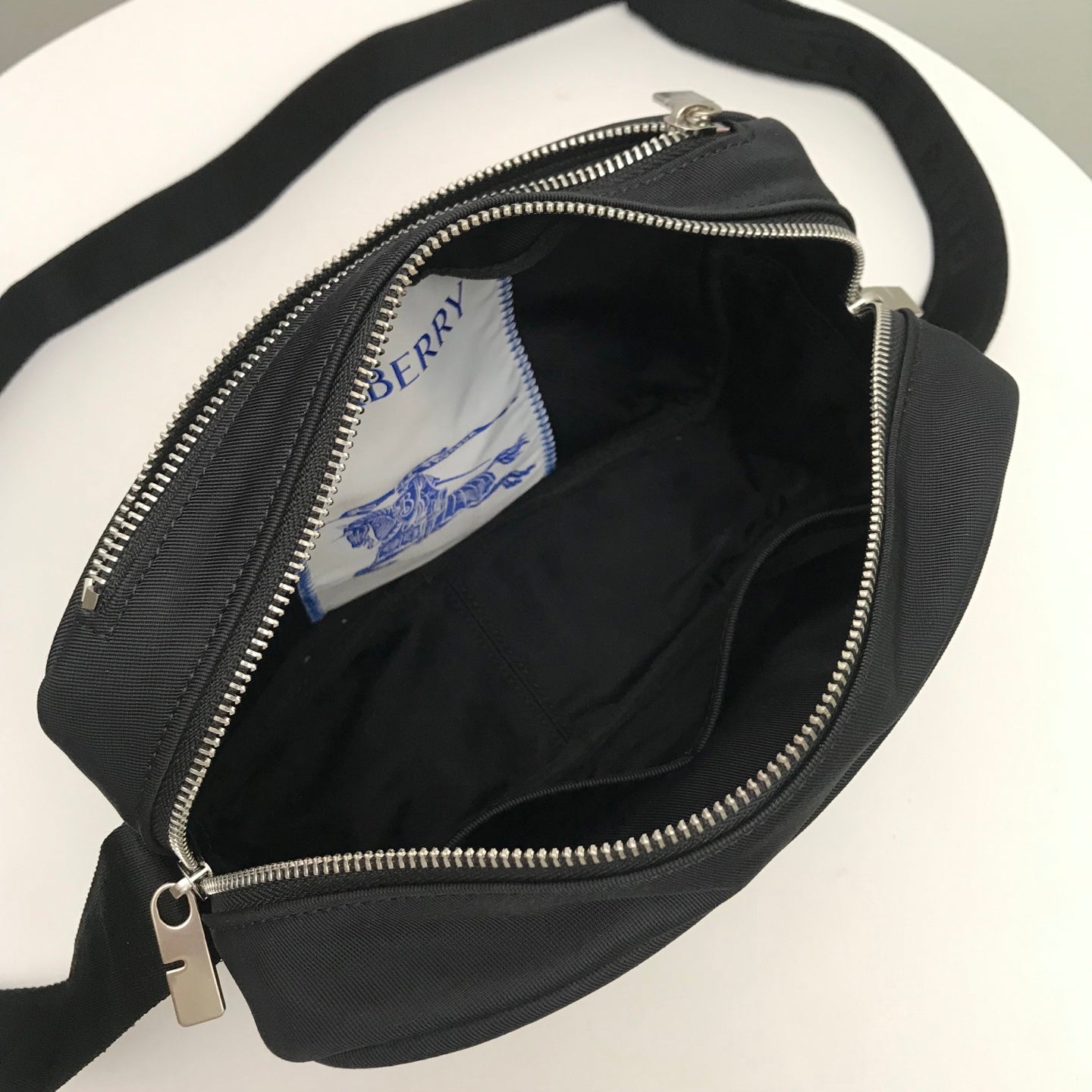 Classic Black Burberry Messenger Bag With Equestrian Knight Logo And Adjustable Strap Style No.265