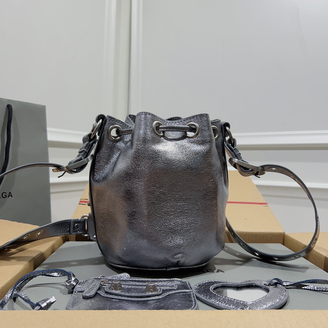 Metallic Black Balenciaga Bucket Bag with Adjustable Straps and Matching Pouch for Stylish Functionality Style No.3032