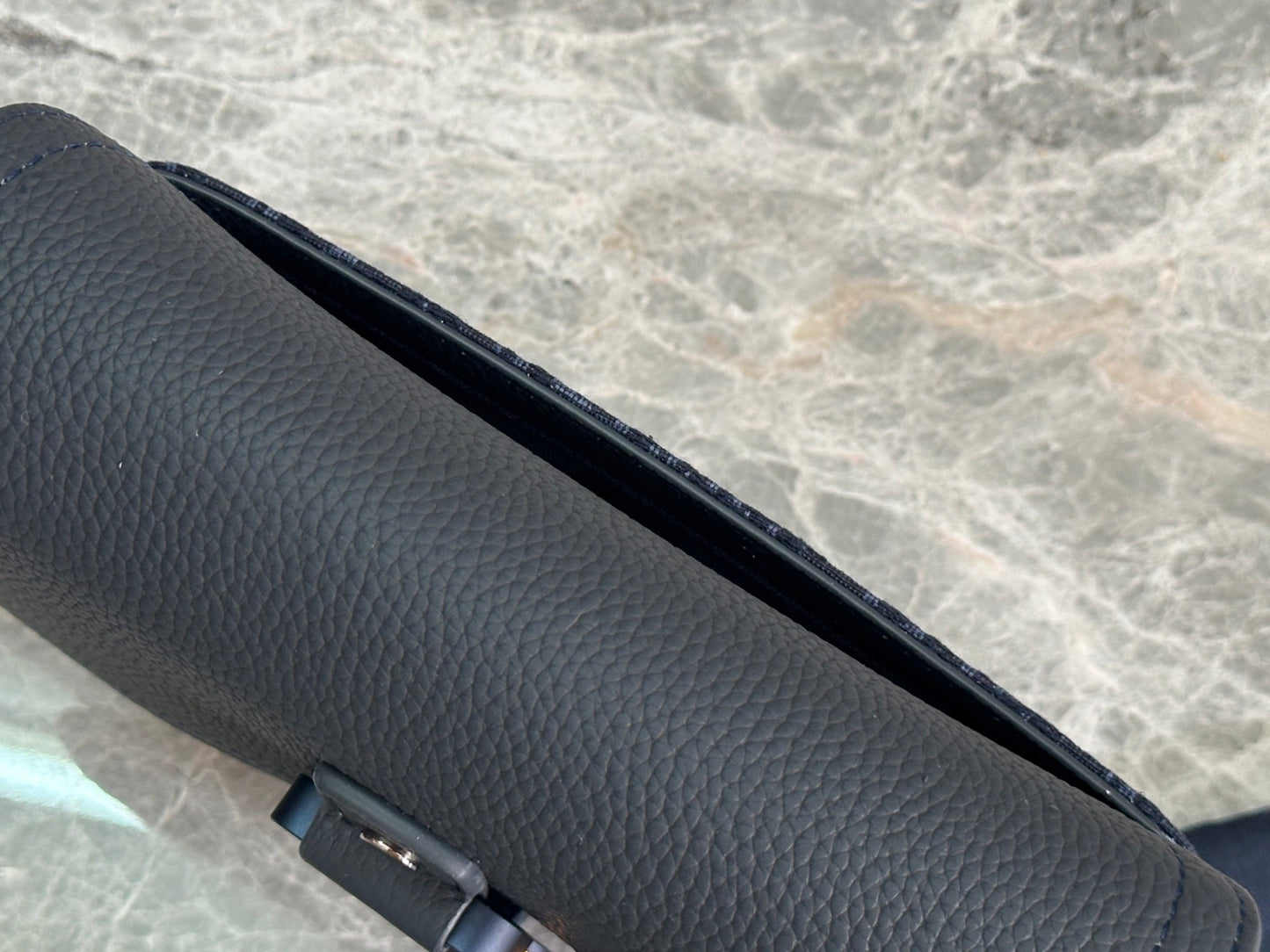 Stylish Dior Saddle Bag With Signature Monogram And Leather Accents CA435