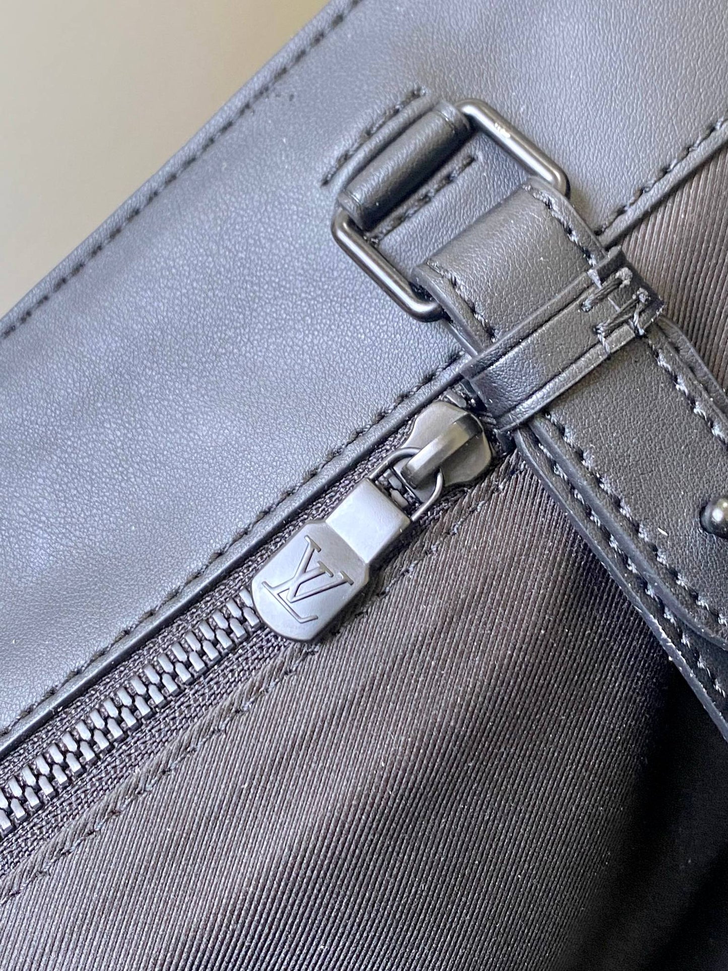 Elegant Louis Vuitton Black Embossed Leather Tote Bag for Timeless Luxury Style M47059