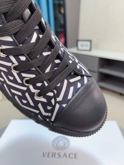 Versace Men's High-Top Sneakers - Luxury Designer Athletic Footwear with Baroque Print & Greek Key