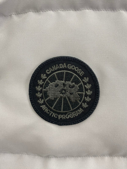 Women's White Canada Goose Style Down Vest: Timeless Warmth And Style