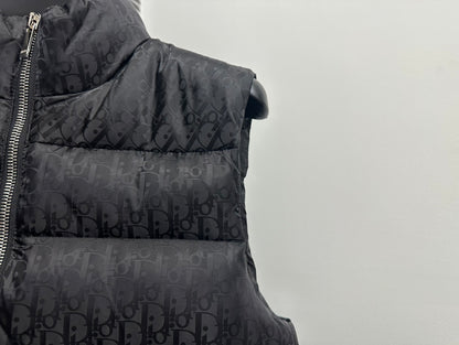 Chic Black Dior Puffer Vest for Stylish Cold - Weather Layering