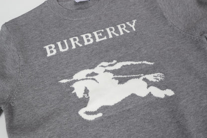 Burberry Men's Grey Crew Neck Sweater With Equestrian Print