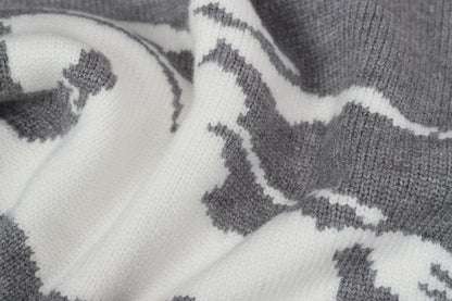Burberry Men's Grey Crew Neck Sweater With Equestrian Print