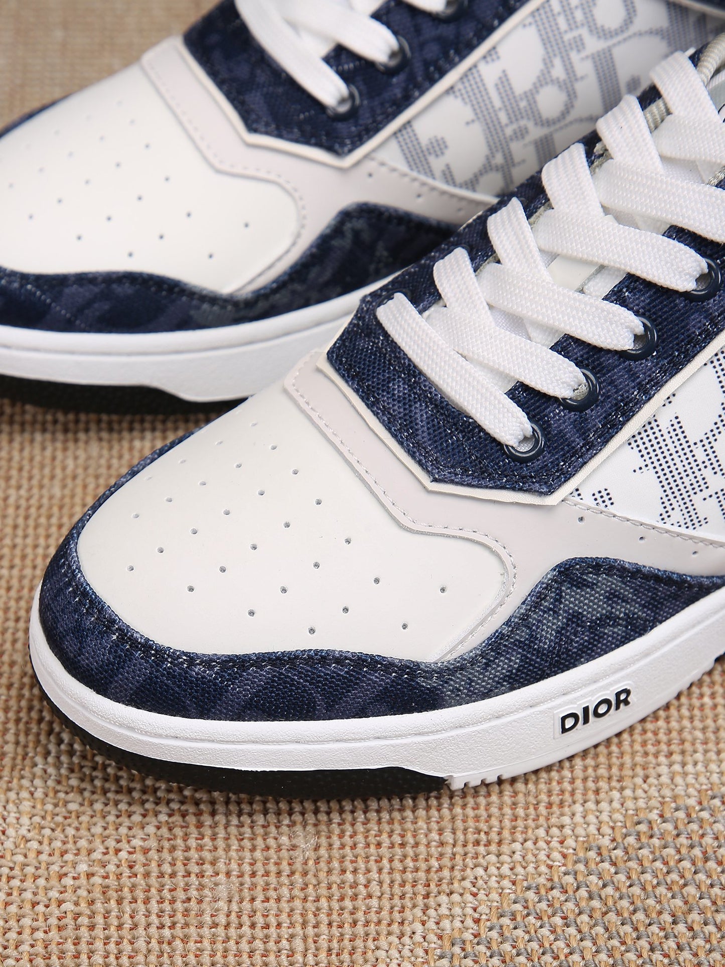 Dior Mens Sneakers Luxury Leather Casual Shoes With Oblique Pattern