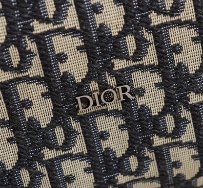 Luxury Dior Travel Duffel Bag With Signature Monogram And Functional Strap 1ADDU115YKY_H27E