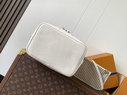 Chic Louis Vuitton White Monogram Empreinte Bucket Bag for Fashion - Forward Style