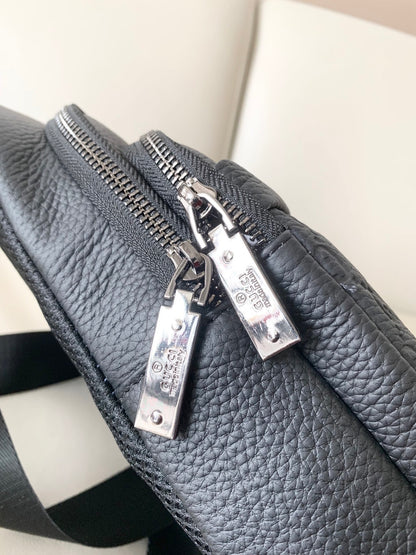 Stylish Black Gucci Sling Bag With Embossed GG Pattern And Brand Detailing For Modern Fashion 3218