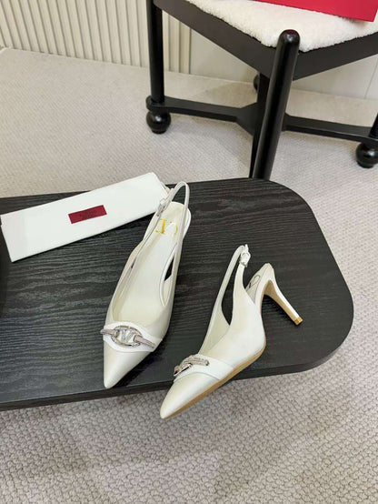 Valentino Women's Pointed Toe Bow High Heels Luxury Patent Leather Pumps