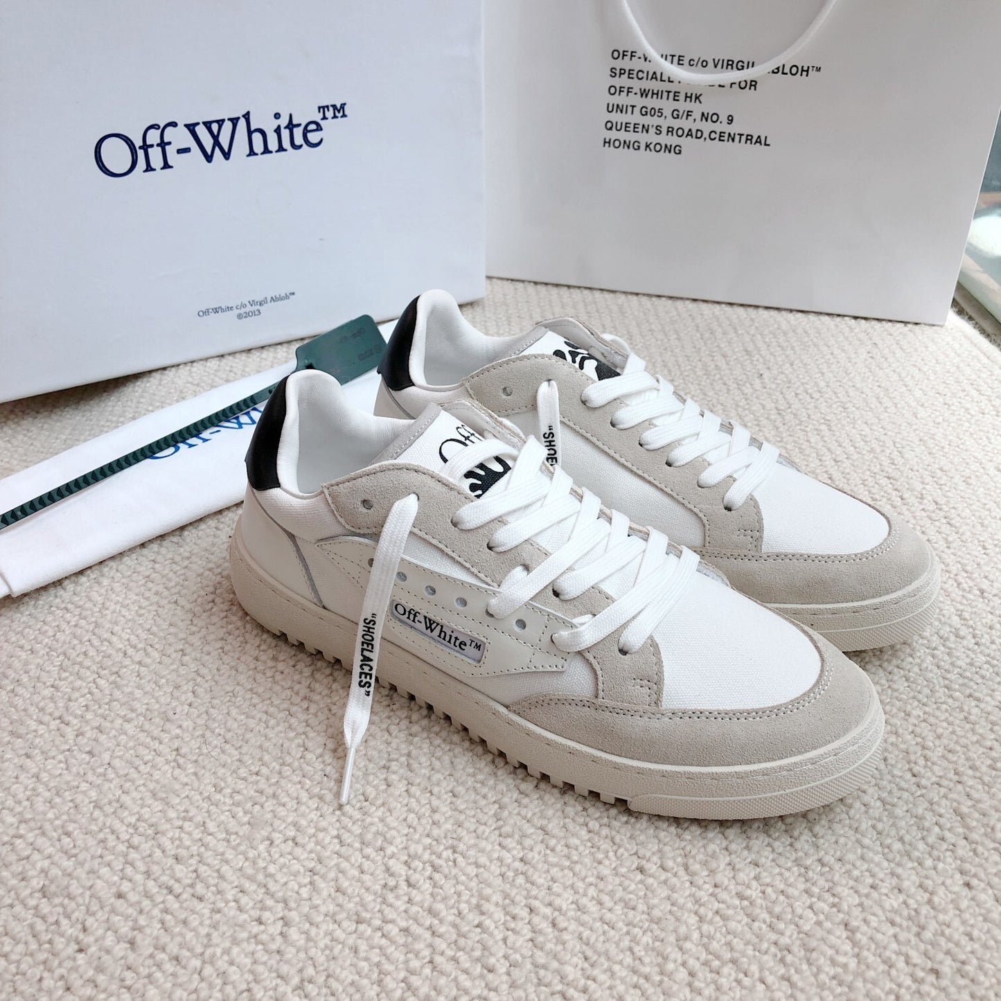 Off-White Arrow Unisex Casual Sneakers