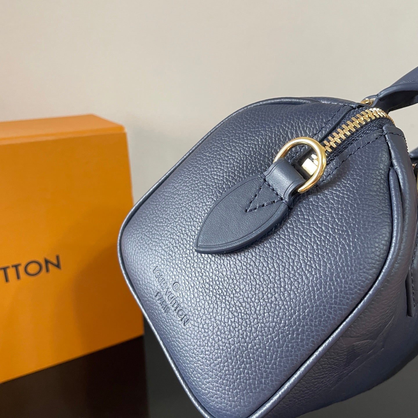 Elegant Louis Vuitton Speedy Bandoulière Bag In Navy Embossed Leather For Luxury Lovers