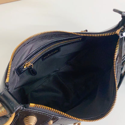 Balenciaga Le Cagole Hobo Bag With Gold Hardware And Heart - Shaped Pouch For Edgy Style Style No.3316