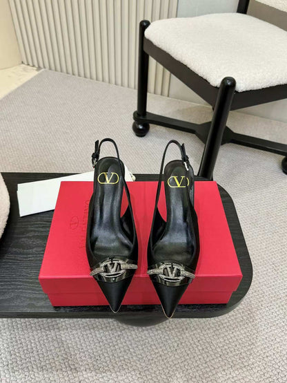 Valentino Women's Pointed Toe Bow High Heels Luxury Patent Leather Pumps