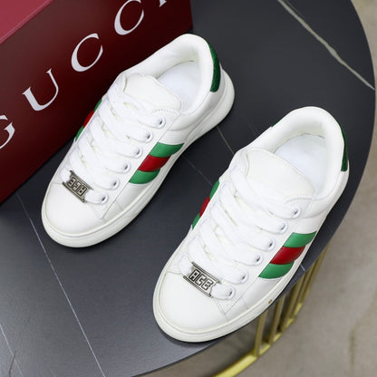 Gucci Unisex Sneakers With Iconic Green And Red Web Stripes